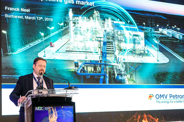 OMV Petrom și-a propus majorarea de 20 de ori a numărului de clienți abia în următorii 10 ani. ANRE ar putea însă „ajuta” compania să-și atingă mai devreme obiectivul