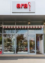 Grupul german Ara Shoes, odată printre cei mai mari angajatori din Sălaj - cădere brutală a business-ului. Anterior, Profit.ro a anunțat restrângerea activității, iar primarul avea mesajul: Compania pleacă din România!
