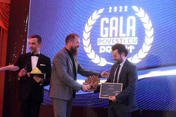 VIDEO&FOTO Profit.ro a premiat manageri de top și companii românești de succes, dar și lotul olimpic de matematică al României, la Gala Povești cu Profit... Made în România