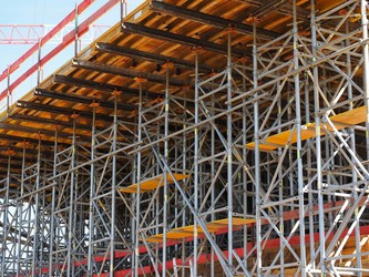 Evaziune fiscală de milioane de lei cu schele metalice