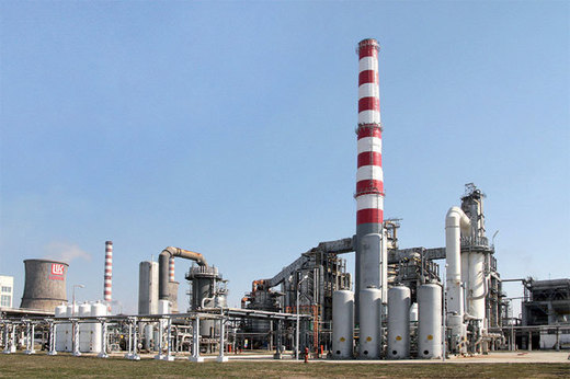 Lukoil s-a retras din Polonia și țările baltice din cauza “sentimentului anti-rusesc”. Urmează România?