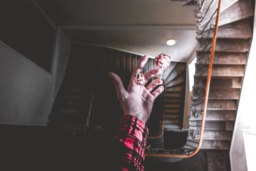 Guvernul se opune limitării publicității pentru jocurile de noroc. Măsura ar fi discriminatorie, ar alunga investițiile și ar reduce veniturile posturilor publice