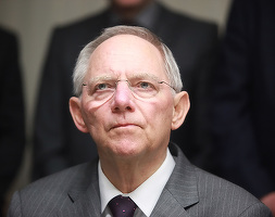 Schaeuble avertizează că riscuri uriașe pentru economia globală sunt reprezentate de Trump și Brexit