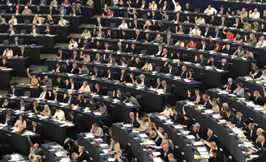 Parlamentul European va adopta în sesiunea din 22 - 25 octombrie o rezoluție pe tema situației din România