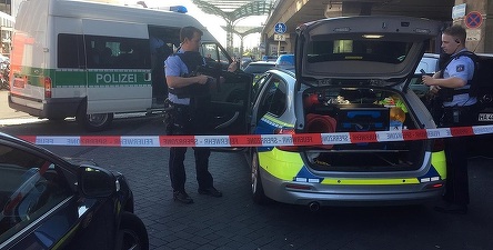 VIDEO&FOTO Poliția intervine într-o "situație cu ostatici" la Koln