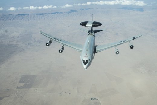 Două bombardiere rusești, interceptate de avioane de vânătoare canadiene și americane în apropiere de coasta nord-americană