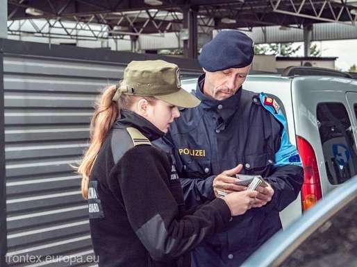 Agenția europeană Frontex recrutează polițiști de frontieră pentru primul serviciu în uniforma și sub drapelul UE