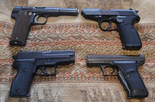 Administrația Trump schimbă legislația pentru a facilita vânzările de arme în afara SUA