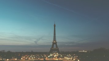 Guvernul francez va impune pentru Paris nivelul maxim de alertă sanitară