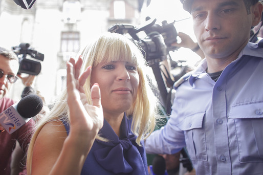 FOTO Elena Udrea, condamnată la 8 ani de închisoare în dosarul finanțării campaniei prezidențiale din 2009. Ioana Băsescu, 5 ani de închisoare în același dosar. Decizia nu este definitivă