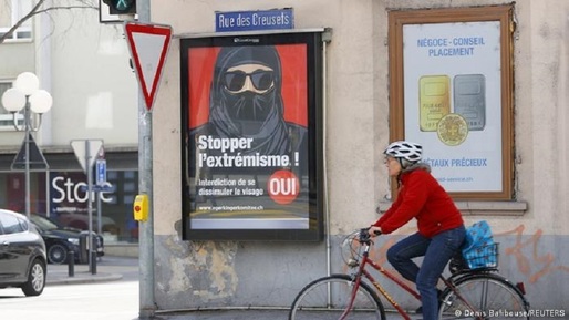 Elvețienii au votat cu o majoritate strânsă pentru interzicerea acoperirii feței în spațiile publice