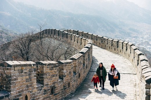 China, modificare majoră în politica demografică: urmează să autorizeze familiile să aibă 3 copii, în urma unei scăderi puternice a ratei natalității