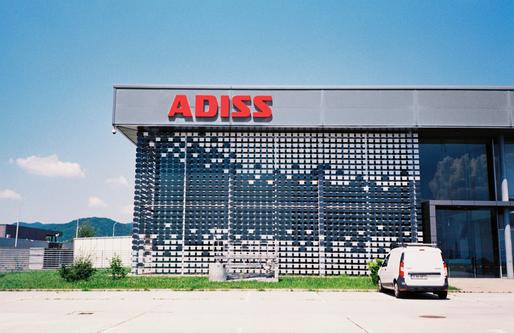 Adiss va derula un plasament privat de acțiuni