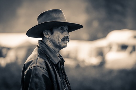 Grănicerii americani au efectuat cel puțin 1 milion de arestări la granița cu Mexicul, deja cel mai mare număr înregistrat din 2005. Relatări anterioare cu mulți romi care fug din România spre granița dintre SUA și Mexic pentru a scăpa de persecuții