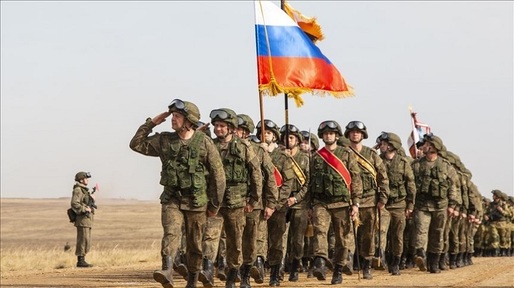 Rusia își dezvoltă prezența militară în Africa, folosindu-se de lipsa de securitate și disputele diplomatice cu puterile occidentale