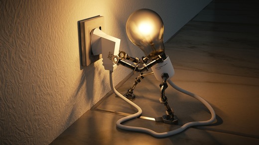 Românii sunt mai degrabă îngrijorați de creșterea prețurilor la energie și la alimente decât de războiul din Ucraina