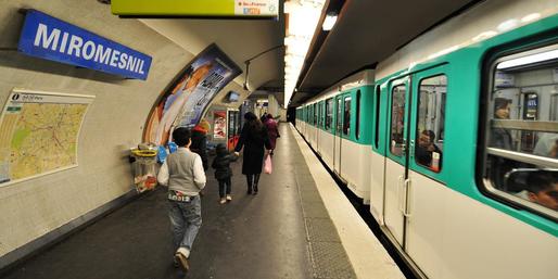 Coronavirus: Ministrul Sănătății le-a cerut francezilor să poarte din nou măști sanitare în transportul public