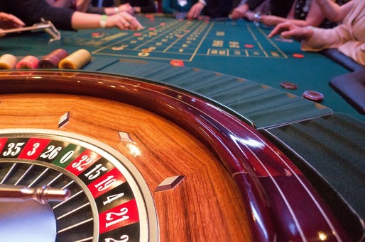 Legea privind obligația mijloacelor tehnice pentru o bază de date cu anumite persoane care intră la jocuri de noroc, promulgată