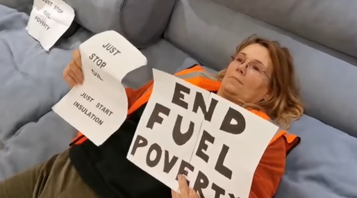 VIDEO Magazine, instituții și societăți energetice din Marea Britanie, ocupate în semn de protest împotriva creșterii facturilor la energie