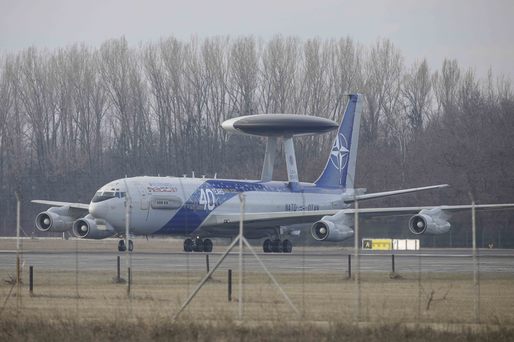 VIDEO&FOTO Prima aeronavă spion NATO a venit în România