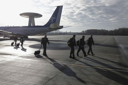 VIDEO&FOTO Prima aeronavă spion NATO a venit în România