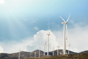 Comisia Europeană propune să fie acordate de ajutoare de stat pentru tranziția către energia verde