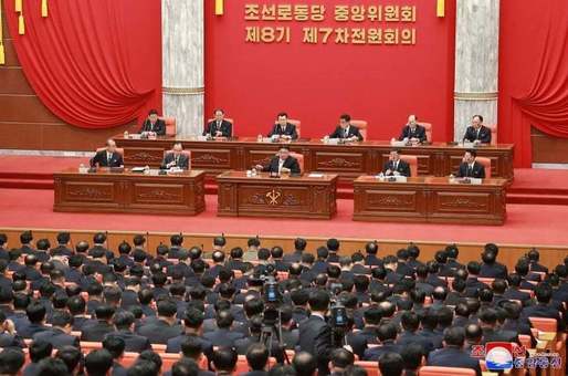 Coreea de Nord: Kim Jong Un a prezidat o întâlnire pentru îmbunătățirea economiei, în timp ce temerile legate de penuria de alimente sunt tot mai mari