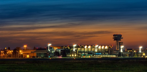Compania Națională Aeroporturi București pune la bătaie 7,1 milioane de lei fără TVA pentru amenajare și întreținere a spațiilor verzi