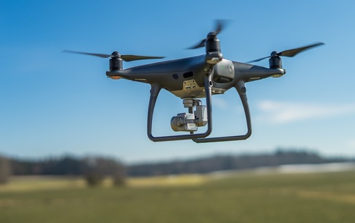 Premieră națională în Sinaia: O dronă va ajuta turiștii rătăciți pe munte. Le va duce alimente și truse de prim ajutor