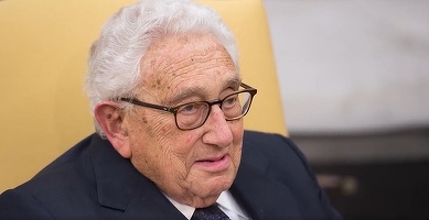 A murit Henry Kissinger, figură controversată a diplomației americane