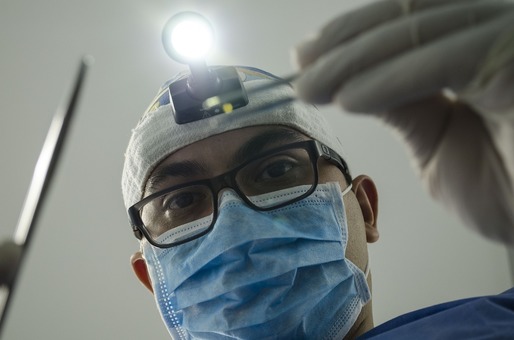 Coreea de Sud: Guvernul a demarat procedura de suspendare a aproape 5.000 de medici greviști