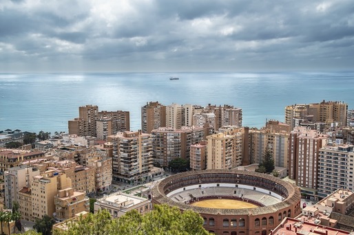 Spania va renunța la programul "vizelor de aur" pentru investitorii imobiliari