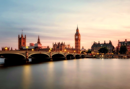 „O minoritate încăpățânată”. Londra amenință ambasada SUA cu un proces la Curtea Internațională de Justiție pentru neplata unor taxe de circulație