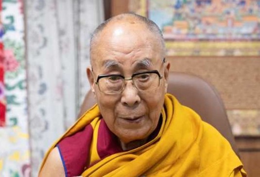 Dalai Lama spune că succesorul său se va naște în afara Chinei