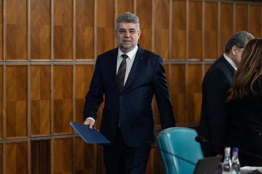 Profesorii vor fi evaluați anual de pe o platformă online. Premierul Ciolacu: Scopul este ca plata profesorilor să fie corelată cu performanța