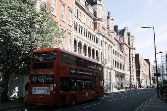 Guvernul de la Londra a demarat actualizarea planurilor de apărare, pentru situația unui atac direct al Rusiei asupra UK. Va include scenarii pentru atacuri cu rachete convenționale sau nucleare, precum și operațiuni cibernetice