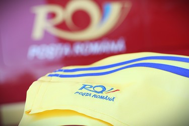 FOTO Poșta Română alocă 2,5 milioane de lei pentru uniformele angajaților