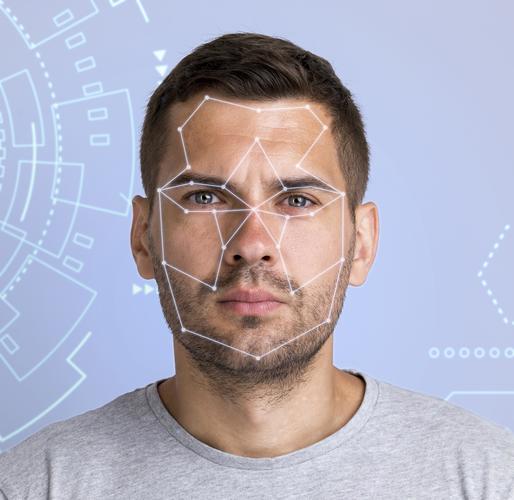 Vizitatorii din afara UE vor începe să fie controlați după amprente și recunoaștere facială în loc de ștampilarea pașapoartelor
