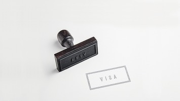 Administrația Trump va revizui toate cele 55 de milioane de vize acordate, inclusiv turistice sau de studii. Anunță și expulzări