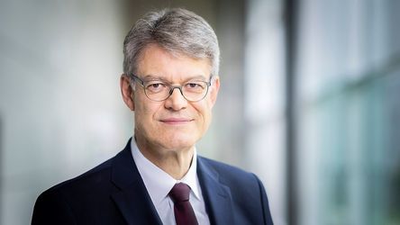 Ministrul german al Transporturilor a leșinat în timpul unei ședințe de Guvern