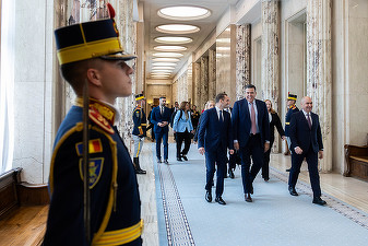 FOTO Australienii trimit o misiune economică în România. Bolojan a indicat Portul Constanța 