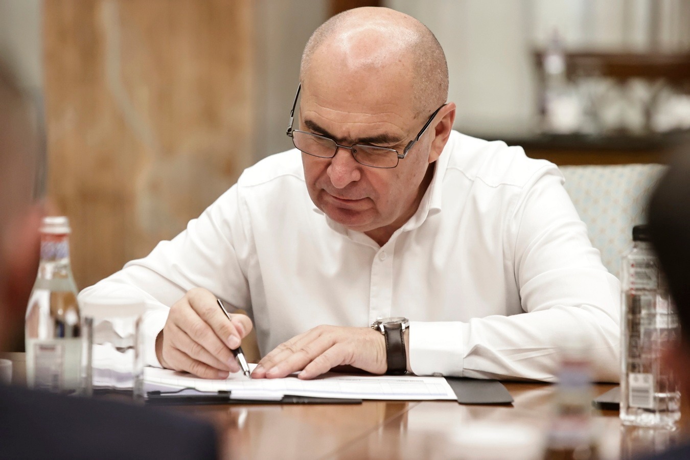 O informație care „a transpirat” prea devreme. De ce a ascuns România 2 zile retragerea unor trupe SUA - Bolojan explică