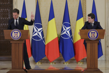 Șeful NATO în România: Voi înțelegeți importanța investiției în apărare. Cheltuiți mai mult VIDEO