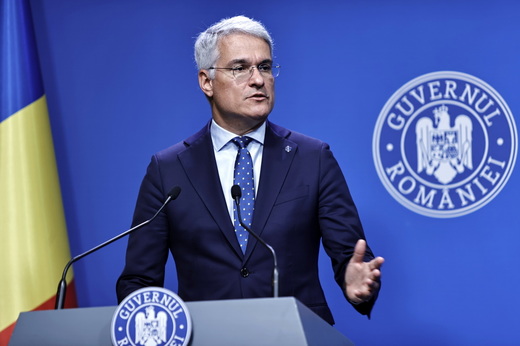 Miniștrii se plâng că salarii de 6.000-7.000 lei net pentru angajații de la cabinetele lor sunt mici. ”Lasă că se descurcă ei în alte feluri!”