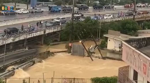 VIDEO Inundații record în Thailanda - precipitații care apar ”o dată la 300 de ani” 