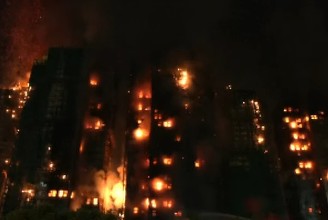 Complex de zgârie-nori din Hong Kong, devastat de un incendiu violent VIDEO