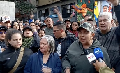 Mii de oameni în fața ambasadei SUA din Madrid, pentru Maduro VIDEO