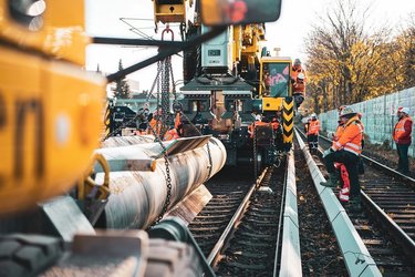 Comisia Europeană schimbă regulile: vrea să atragă în UE mai mulți lucrători calificați