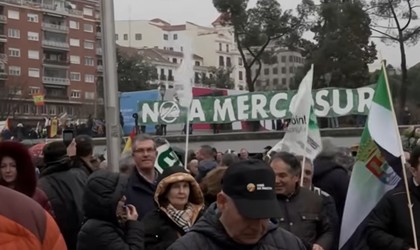 Proteste cu tractoare la Madrid față de PAC și acordul cu Mercosur VIDEO