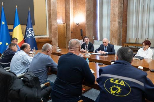 FOTO Minerii au ajuns la Bolojan. Guvern: Reînnoirea contractelor de muncă nu va fi posibilă și nici drepturi salariale compensatorii nu sunt prevăzute de legislație